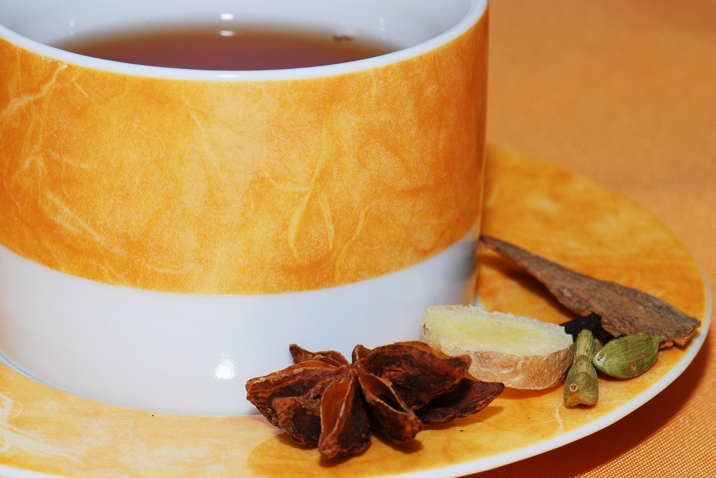 Home Cold Remedy: Ginger & Honey Tea